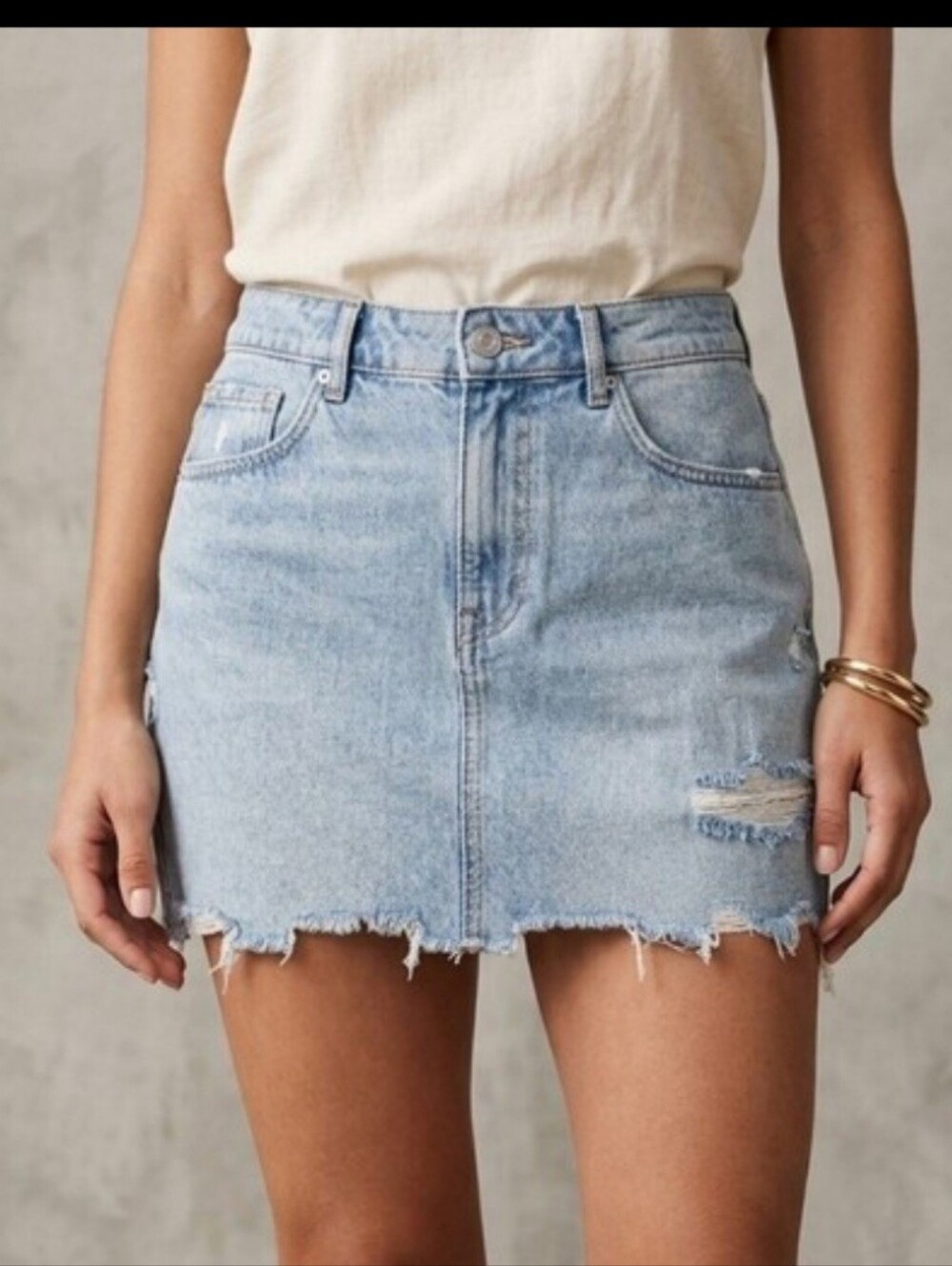 Express Straight Mini Mid Rise Distressed Denim Skirt Size 6